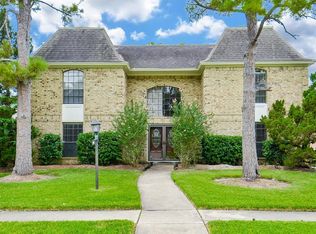 8718 Chelsworth Dr, Houston, TX 77083