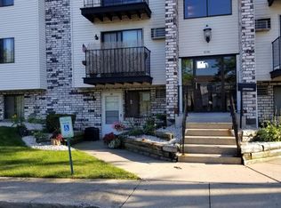 5910 16th St APT 203, Mount Pleasant, WI 53406