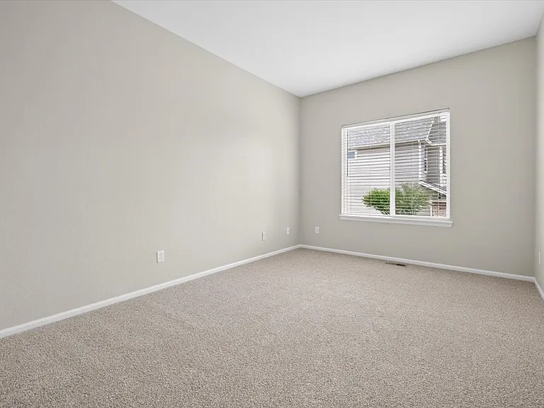 11572 Pine Hill St — Photo 18