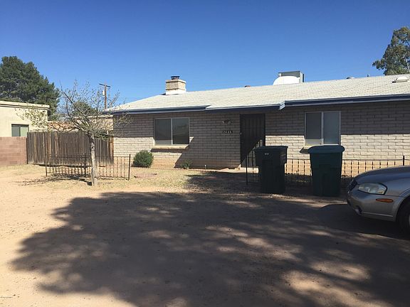 4th image of 2646 N Haskell Dr