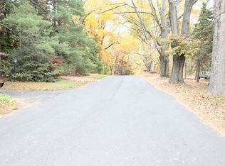 1345 Old Ford Rd, Huntingdon Valley, PA 19006