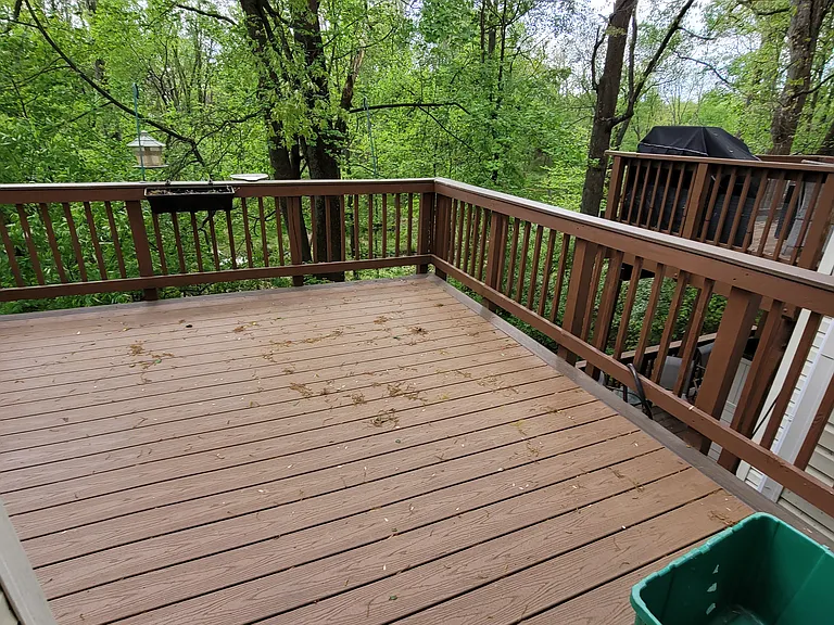 Upper Deck