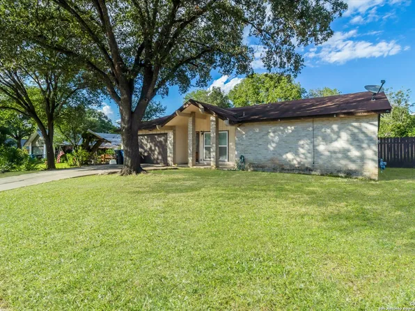 4335 Las Cruces St, San Antonio, TX 78233