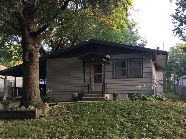 5426 Martin St, Lincoln, NE 68504