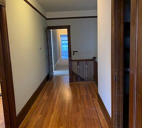 5th image of 2156 Grove St