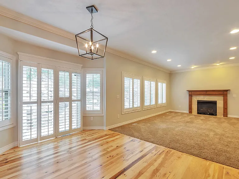 4497 Spring Meadow Dr — Photo 9