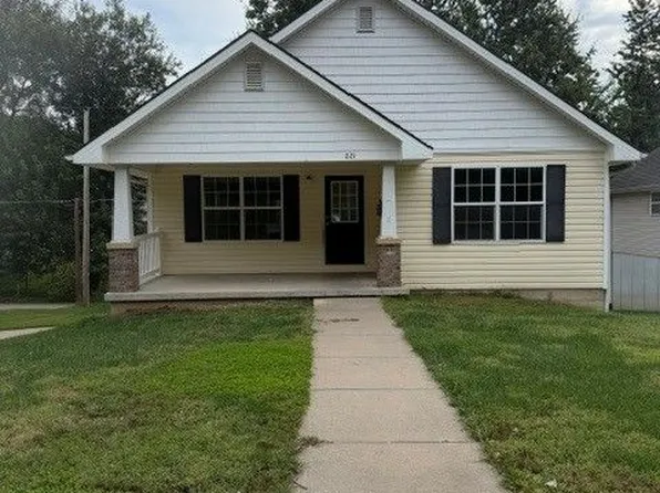 221 S 21st St, Saint Joseph, MO 64501
