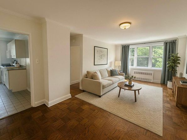 301 E 73rd St APT 3D