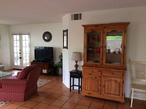 3rd image of 701 Island View Cir