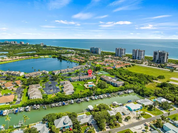 3209 S Lakeview Circle #8202, Hutchinson Island, FL 34949