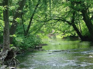 700 Hideaway Rd, Galena, MO 65656