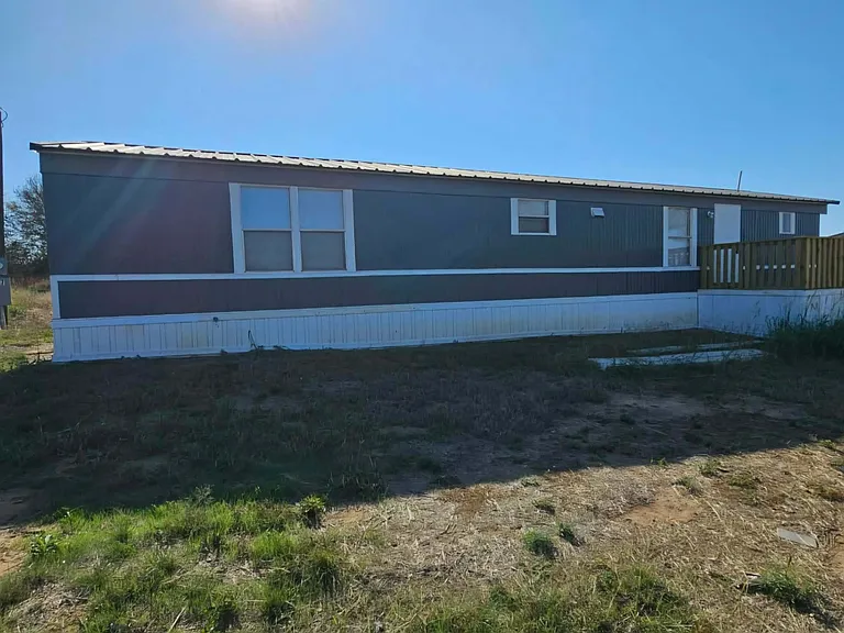 467 Cimmarron Trl — Photo 1