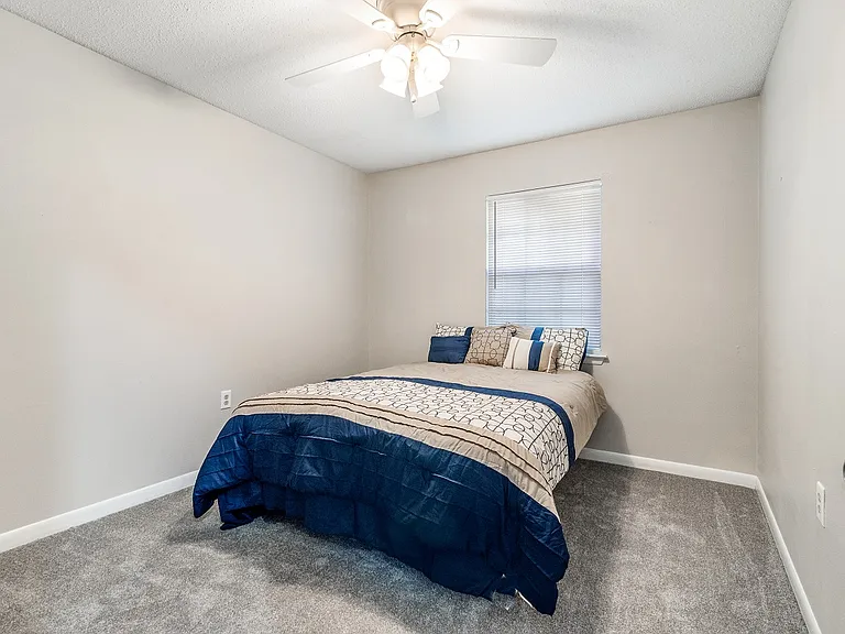 Bradford Place Apartments — Photo 7