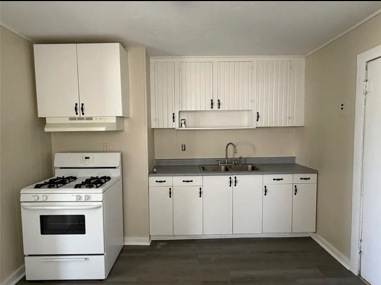 2 bed, 940 sqft, $975 — Photo 3