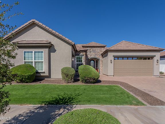 4th image of 22402 E Pecan Ln