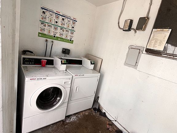 5th image of 632 Abbey Ln APT 3