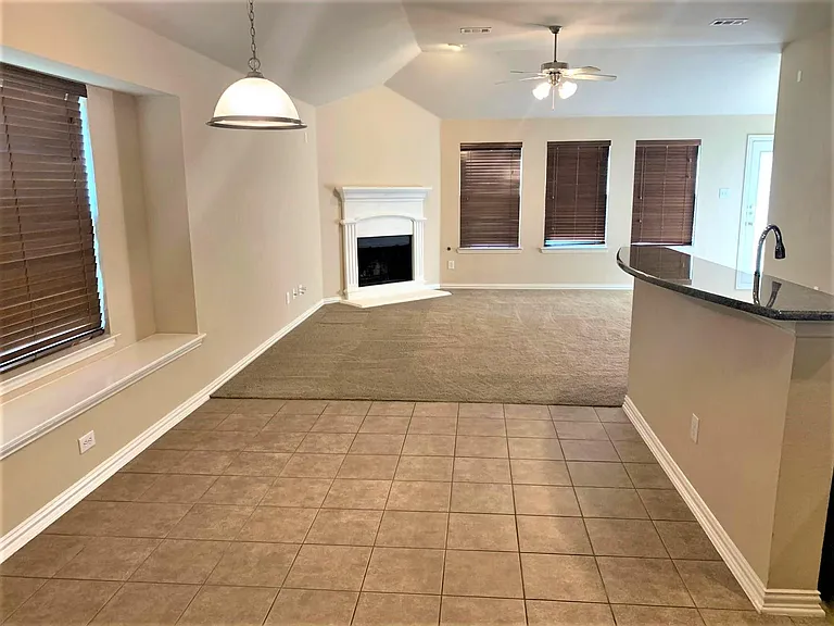 2519 Waterstone Ln — Photo 13
