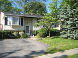 1006 Julian Pl, Rockville, MD