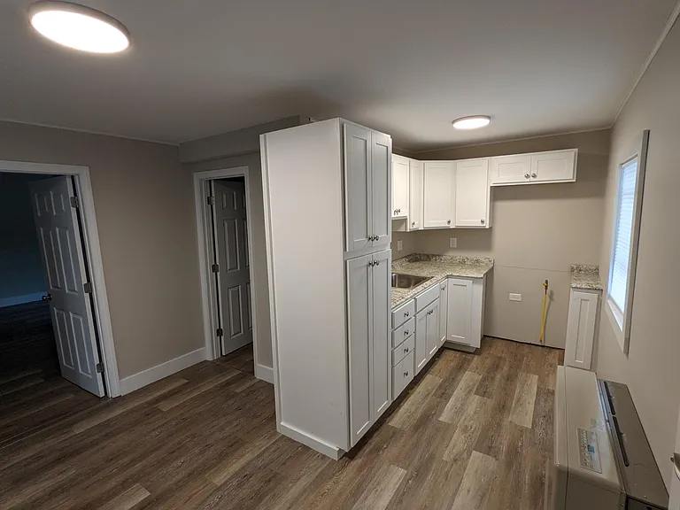 422 State St #A — Photo 2