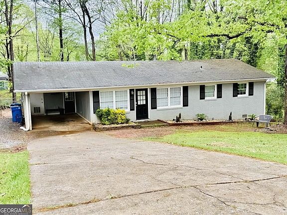 2nd image of 105 Tall Tree Rd