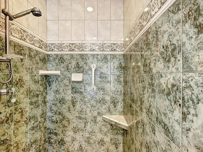 Primary Walk in shower