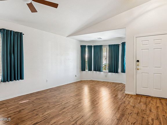 4th image of 45467 W DIRK Street