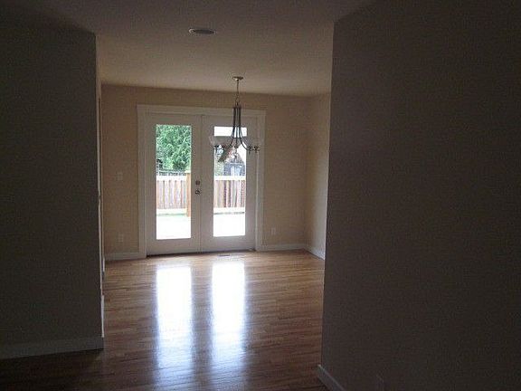 2nd image of 18303 3rd Ave NW