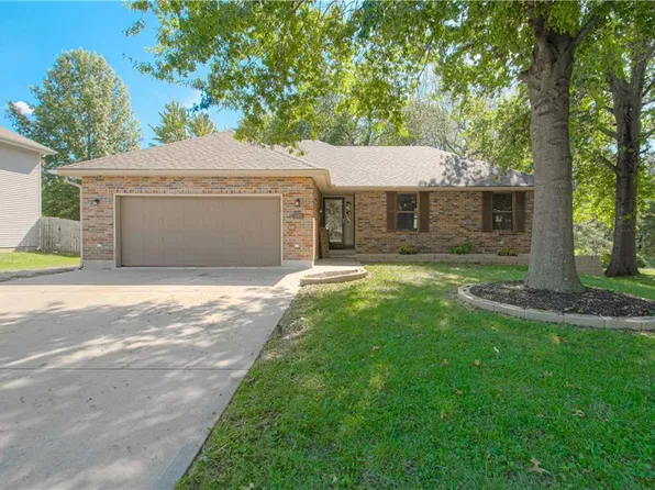 416 E Marion St, Odessa, MO 64076