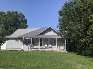 1015 Watson St, Emporia, KS 66801