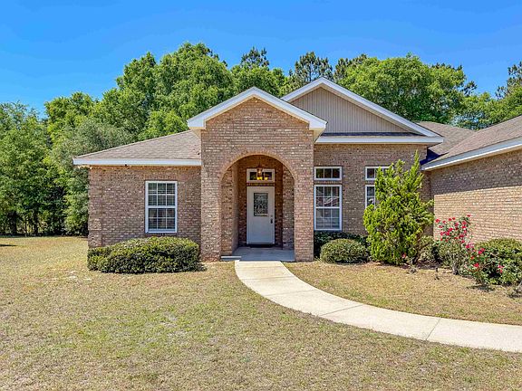2nd image of 332 Sand Pine Cir