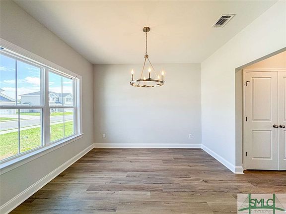 3rd image of 137 Holland Drive NE