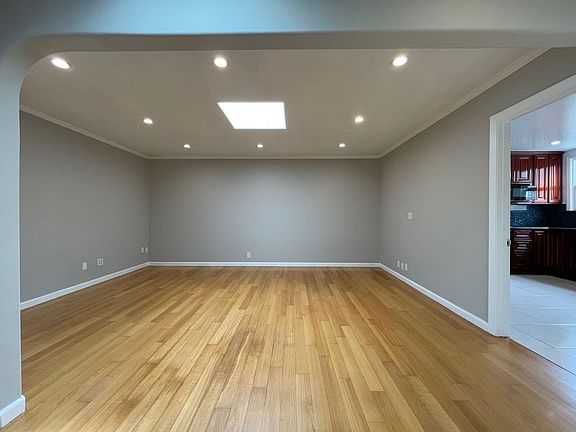 5th image of 2391 47th Ave #1