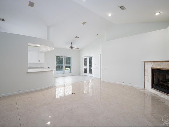 4th image of 1372 Autumn Breeze Cir