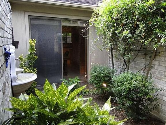 3rd image of 14907 Cobre Valley Dr