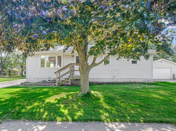 92 N County Line Rd, Hobart, IN 46342