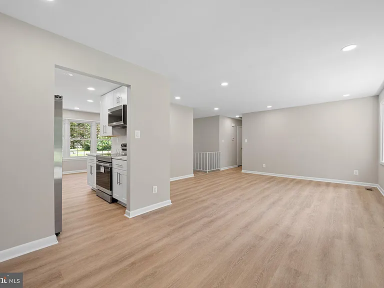12408 W Old Baltimore Rd — Photo 11