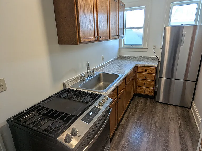 1917 Stevens Ave #4 — Photo 5