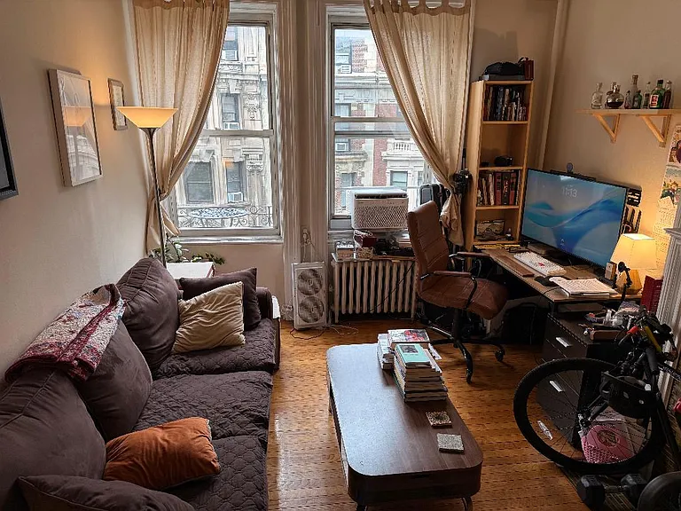 306 W 105th St #7 — Photo 3