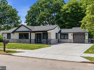 936 Wesley Ave, Huntingdon Valley, PA 19006