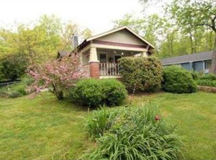 907 Fairmount Ave, Signal Mountain, TN 37377
