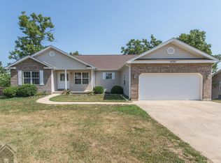 19046 Ladera Rd, Waynesville, MO 65583