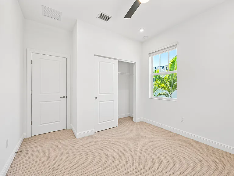 3542 NW Solange Ct — Photo 24