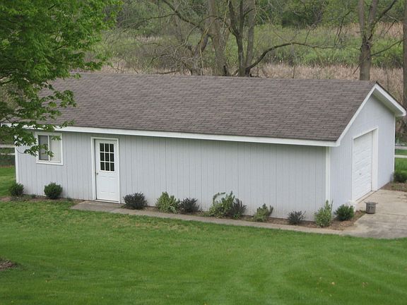 2nd image of 10797 Fairlane Dr