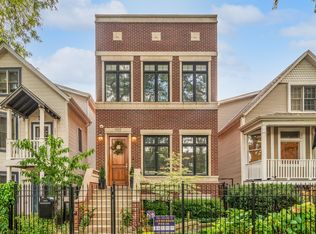 1933 W Fletcher St, Chicago, IL 60657