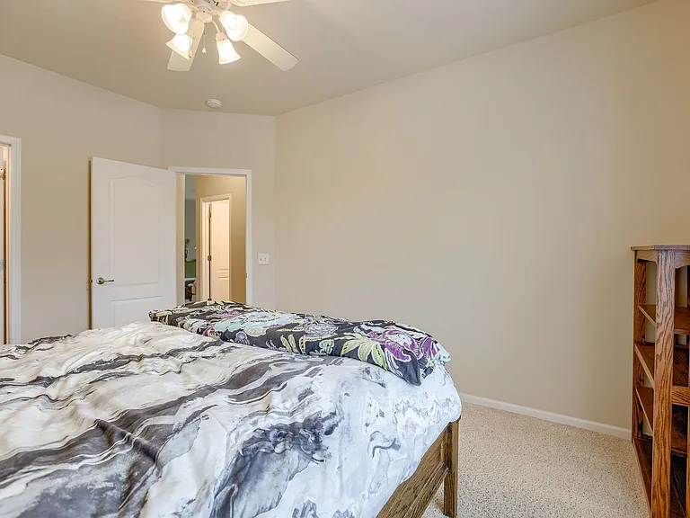 19155 Drexel Cir — Photo 12