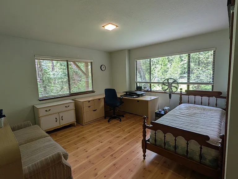 Office/Guest Room
