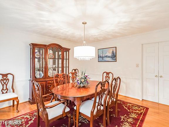3rd image of 17412 Evangeline Ln
