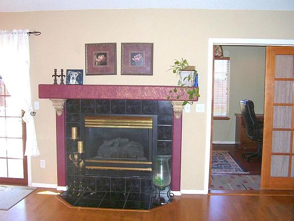 Fireplace/Office Entry