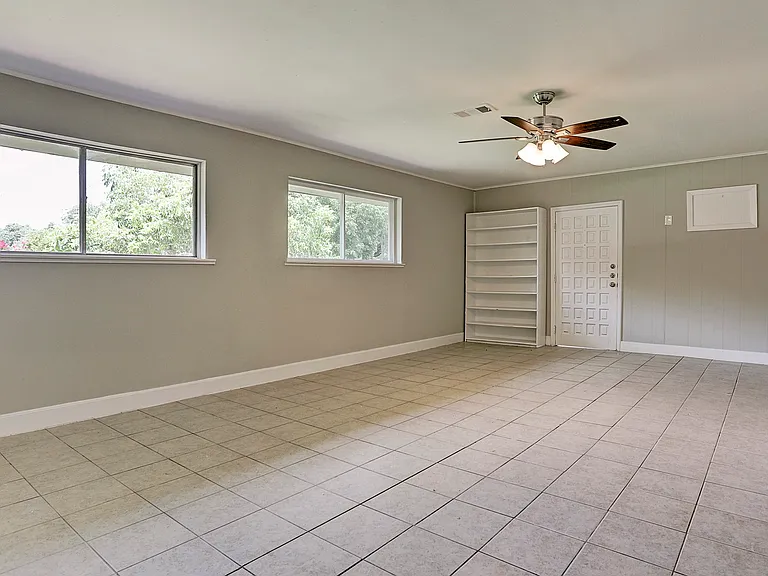 1803 Jones St — Photo 2