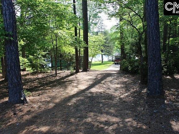 4th image of 1734 Lakewood Dr